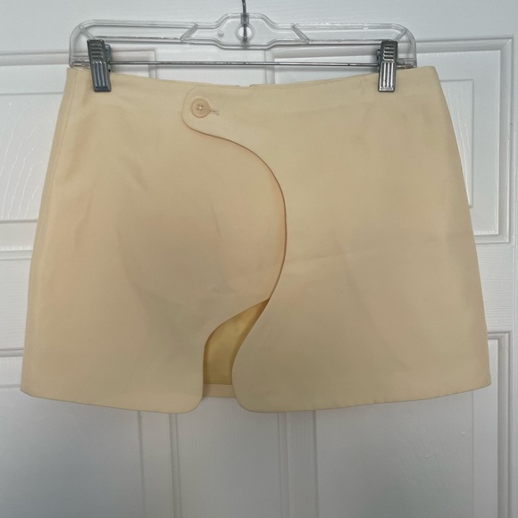 Head of State Wumi Mini Skirt in Cream - Picture 7 of 10